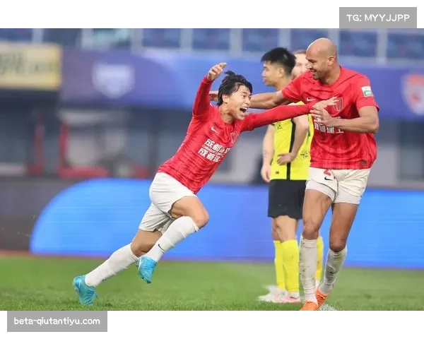 成都蓉城胡荷韬川渝德比意义特殊 年轻边卫面临心理考验